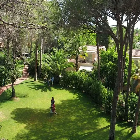 Village - Le Palme מלון